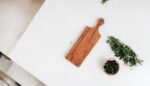 Acacia Wood Chopping Board with Handle 45cmx15cmx1.5xm - Image 2